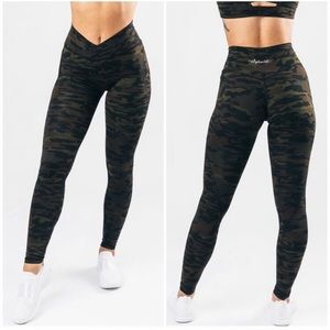 Alphalete Surface Power Camo Leggings